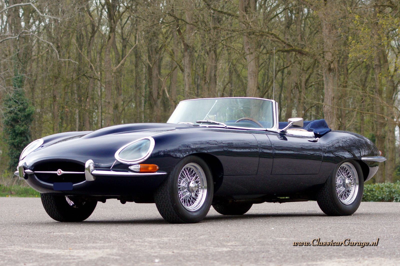 Jaguar e Type 1967 кабриолеты